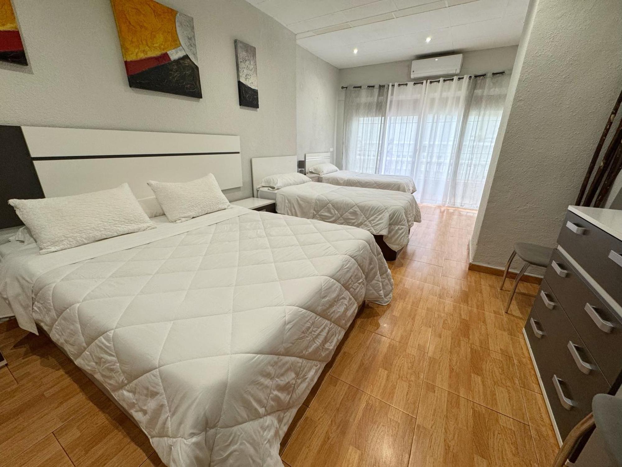 Hostal El Brillante - Alojamientos El Duque Cordoba Phòng bức ảnh