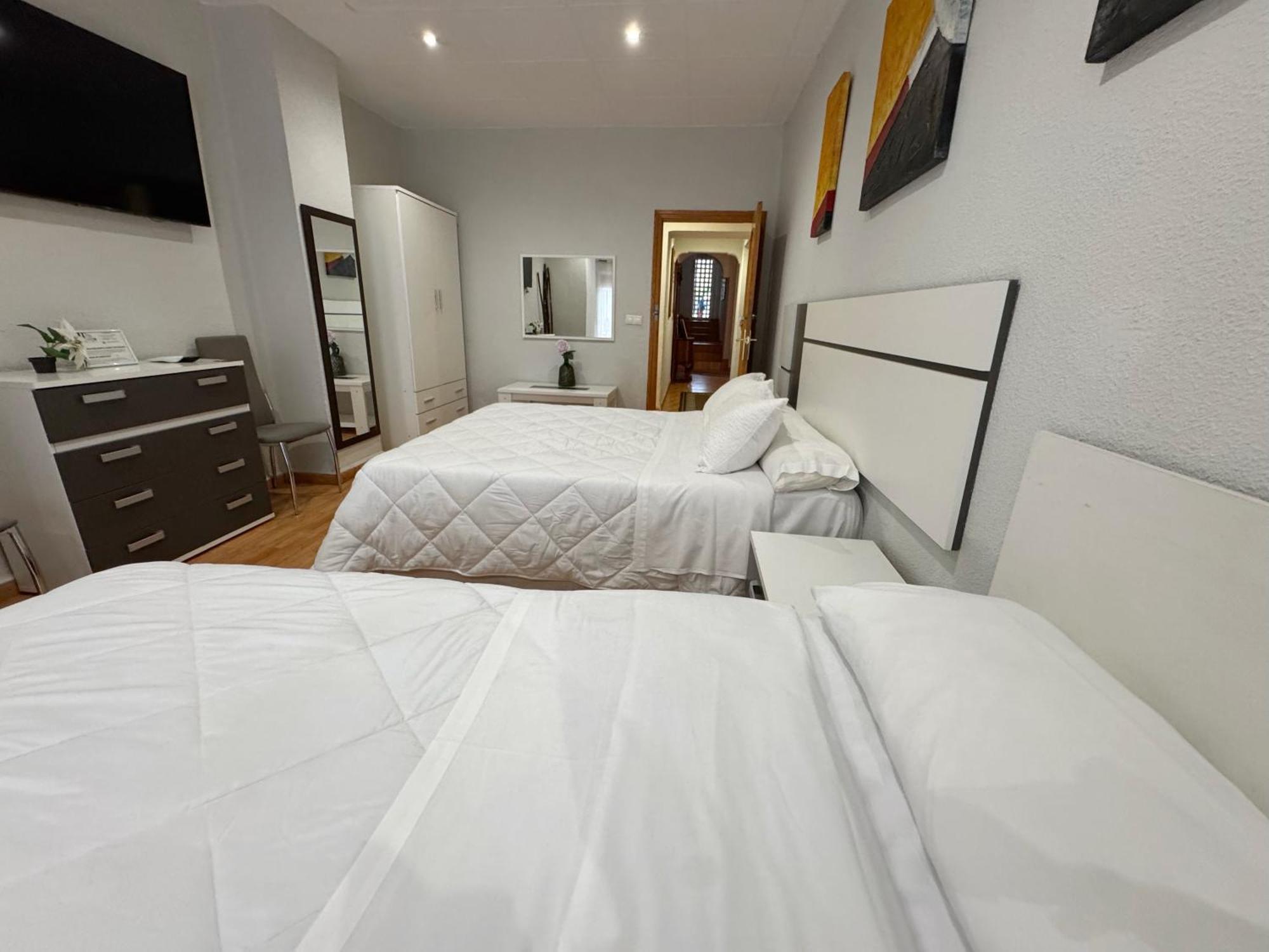 Hostal El Brillante - Alojamientos El Duque Cordoba Phòng bức ảnh