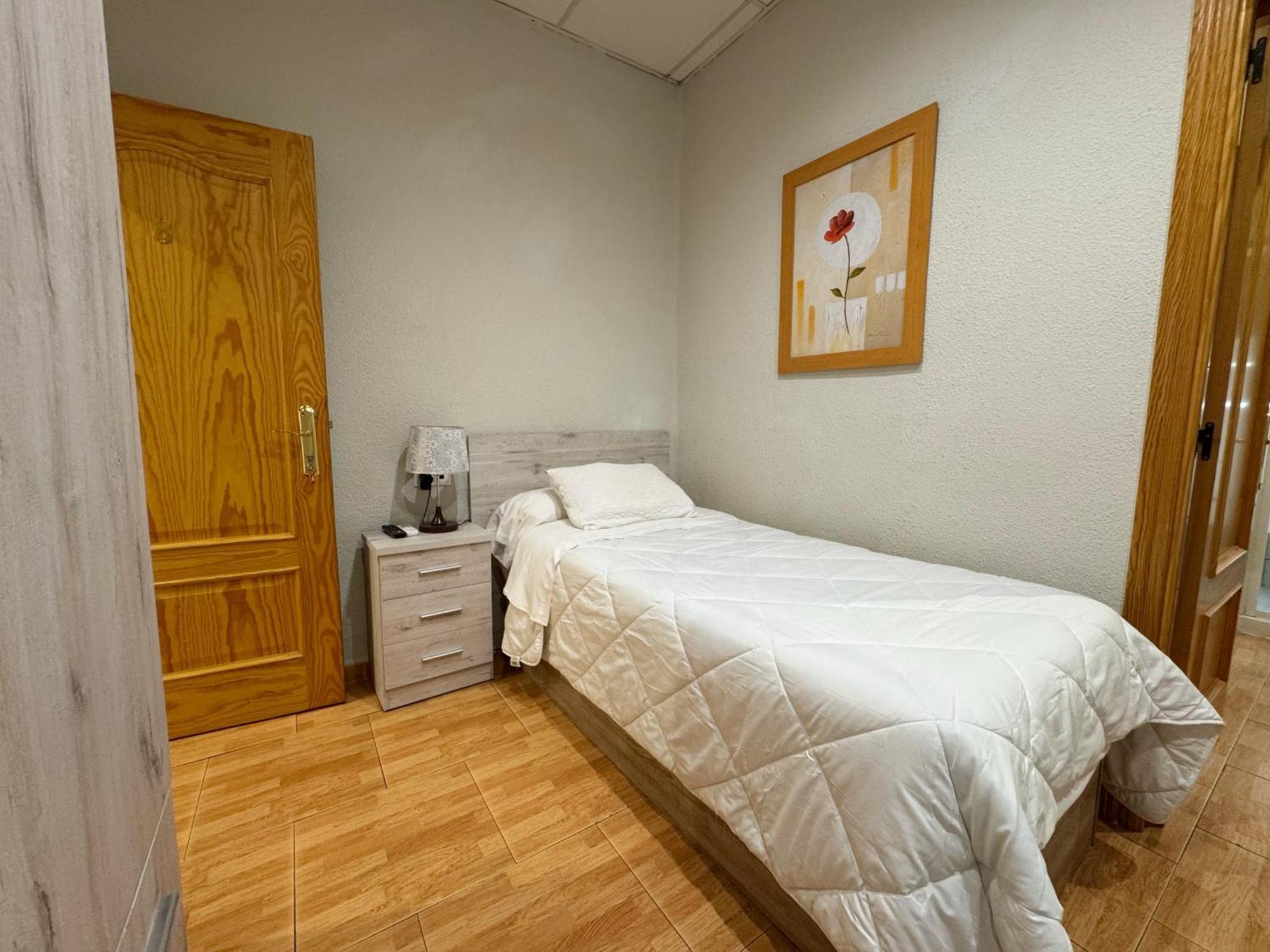 Hostal El Brillante - Alojamientos El Duque Cordoba Phòng bức ảnh