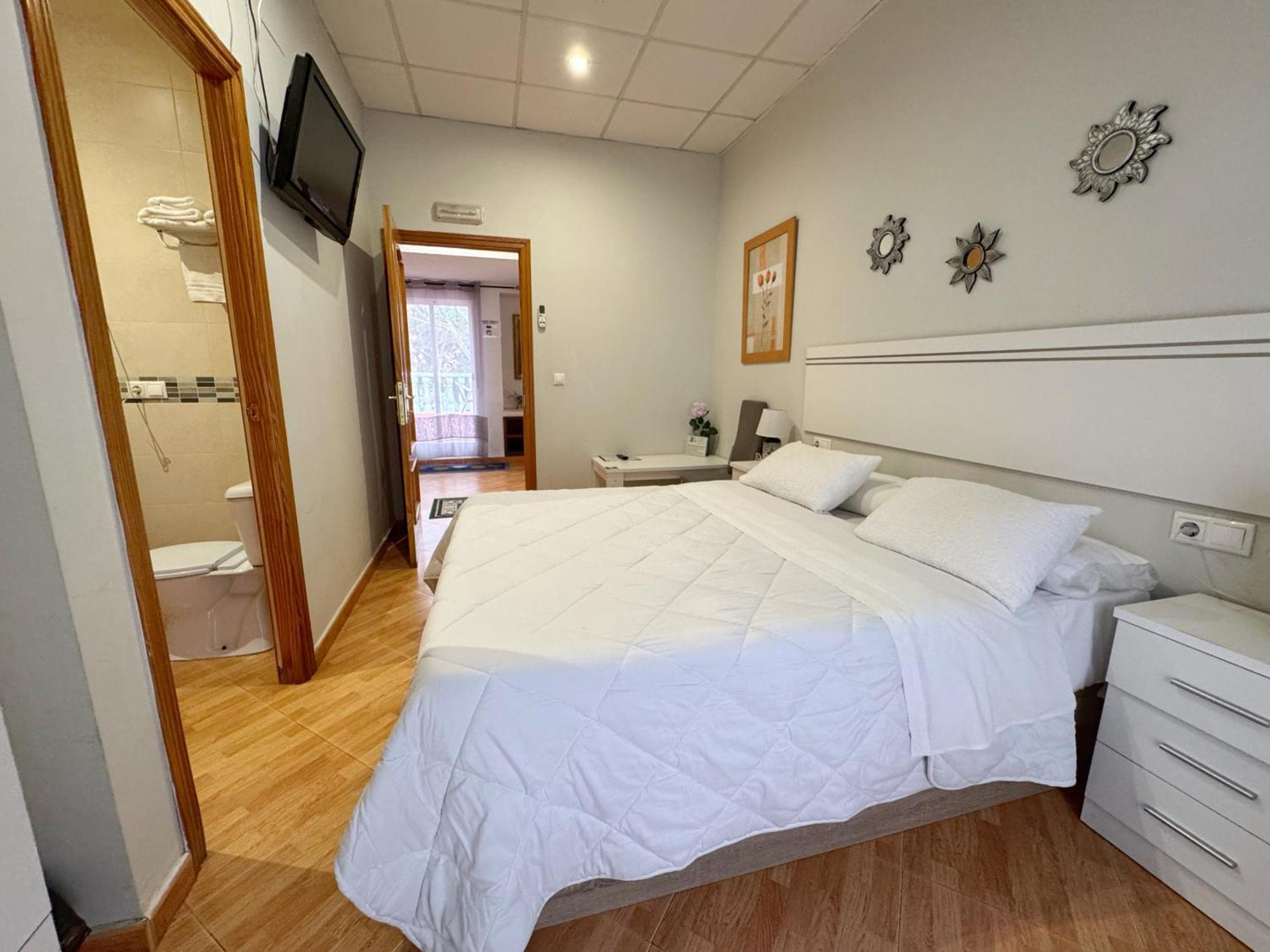 Hostal El Brillante - Alojamientos El Duque Cordoba Phòng bức ảnh
