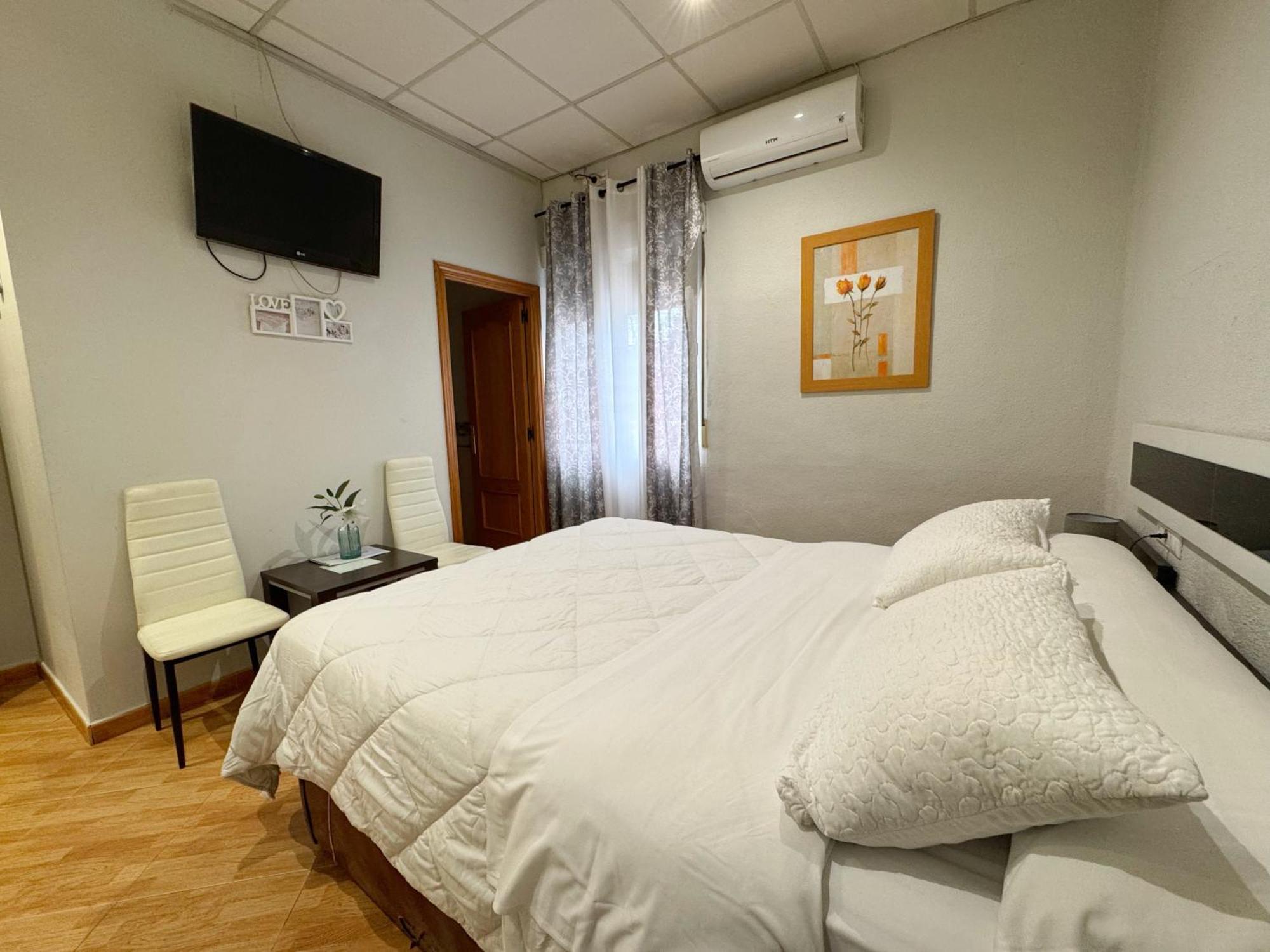Hostal El Brillante - Alojamientos El Duque Cordoba Phòng bức ảnh
